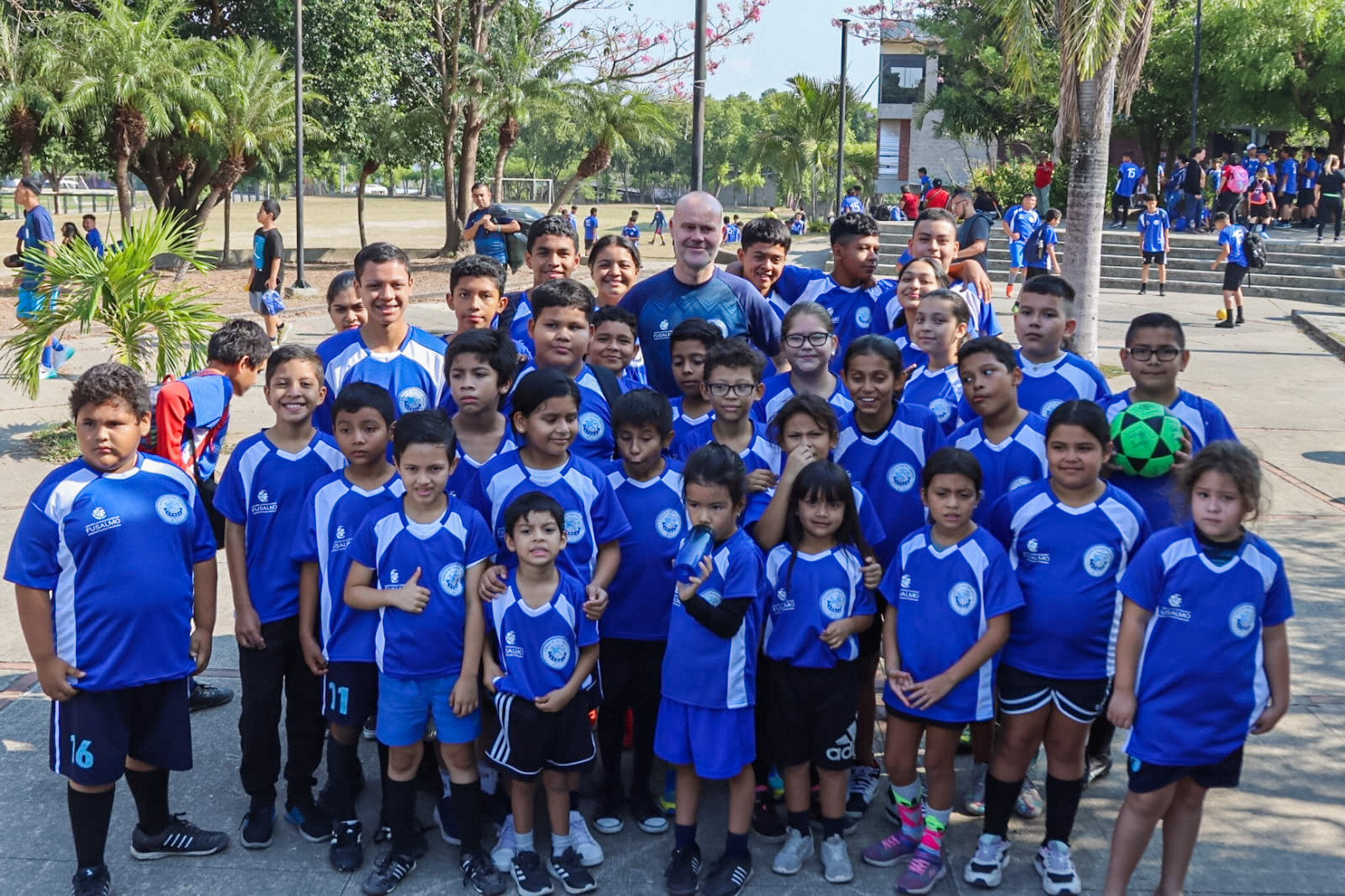 Impulsando el deporte a la niñez, adolescencia y juventud de Soyapango