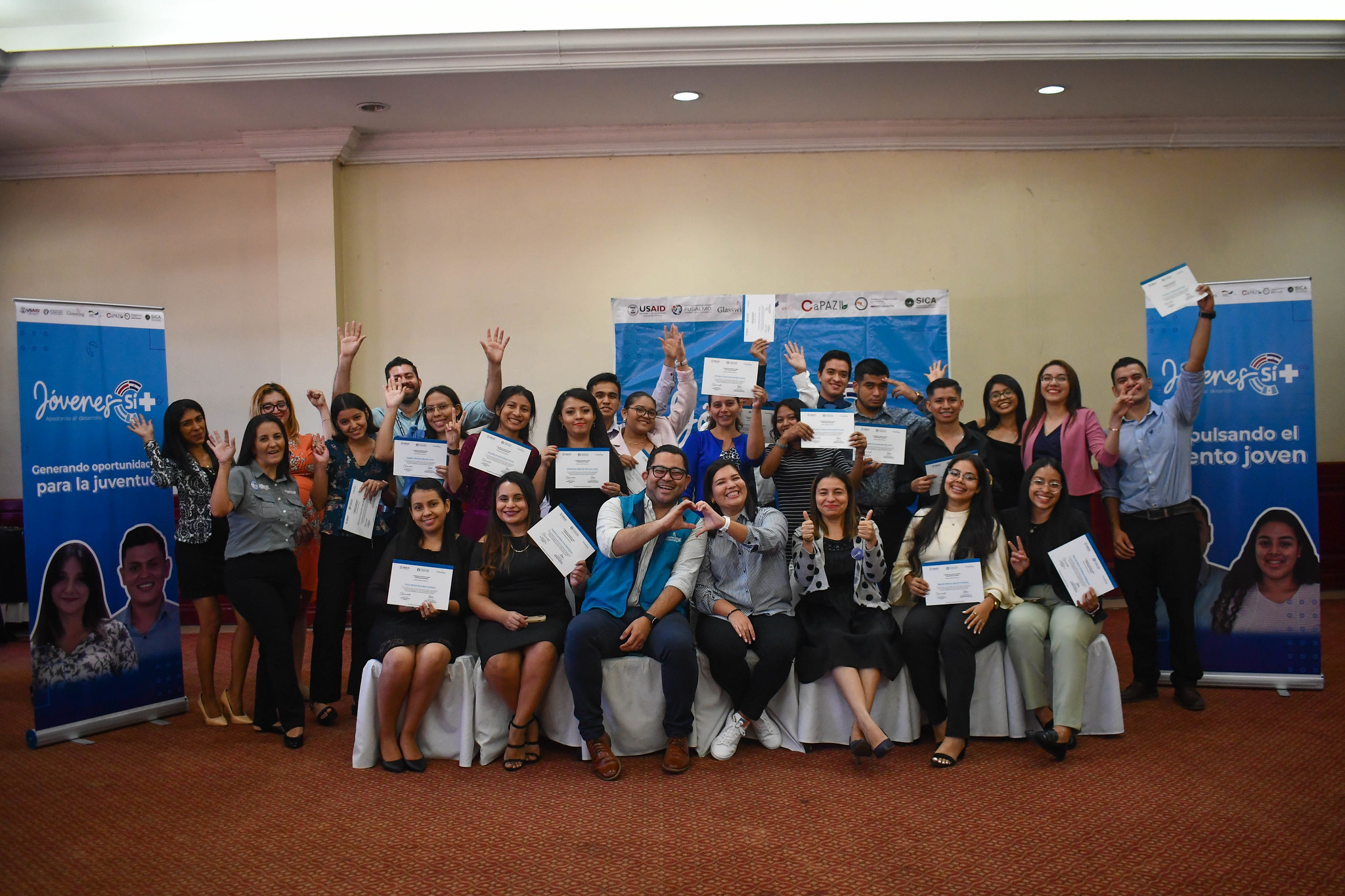 Jóvenes culminan formación técnica en el marco del proyecto NIDO: Comunidades Seguras