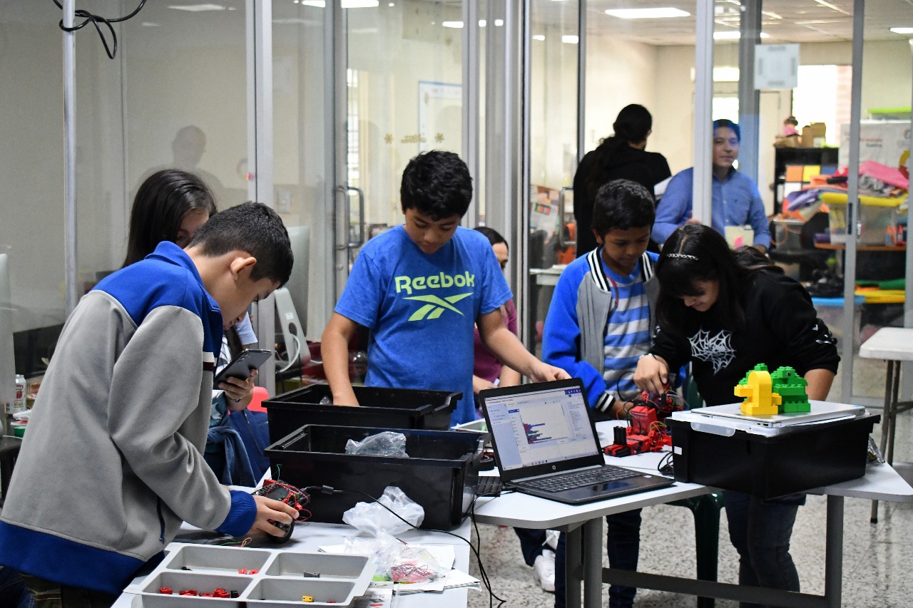 Congreso de Robótica 2023 un mundo de innovación y creatividad para la juventud 