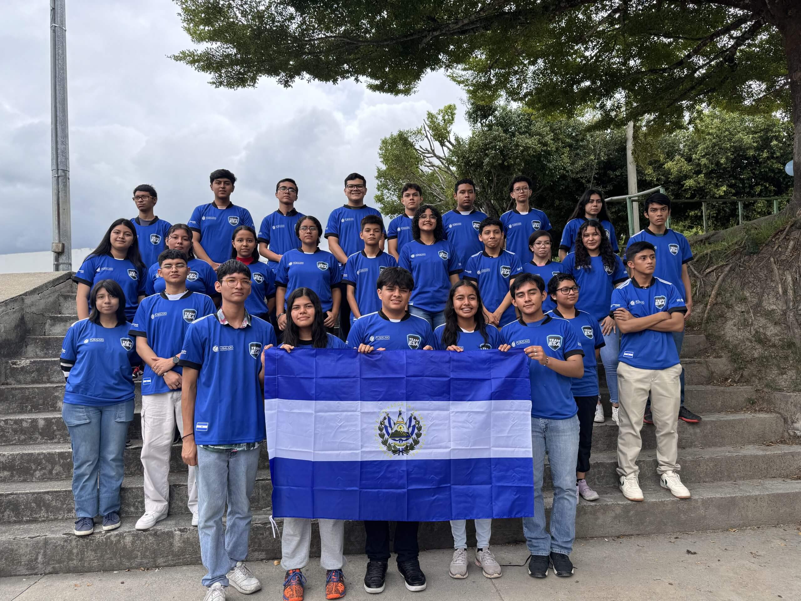 Adolescentes representarán a El Salvador en el Mundial de Robótica